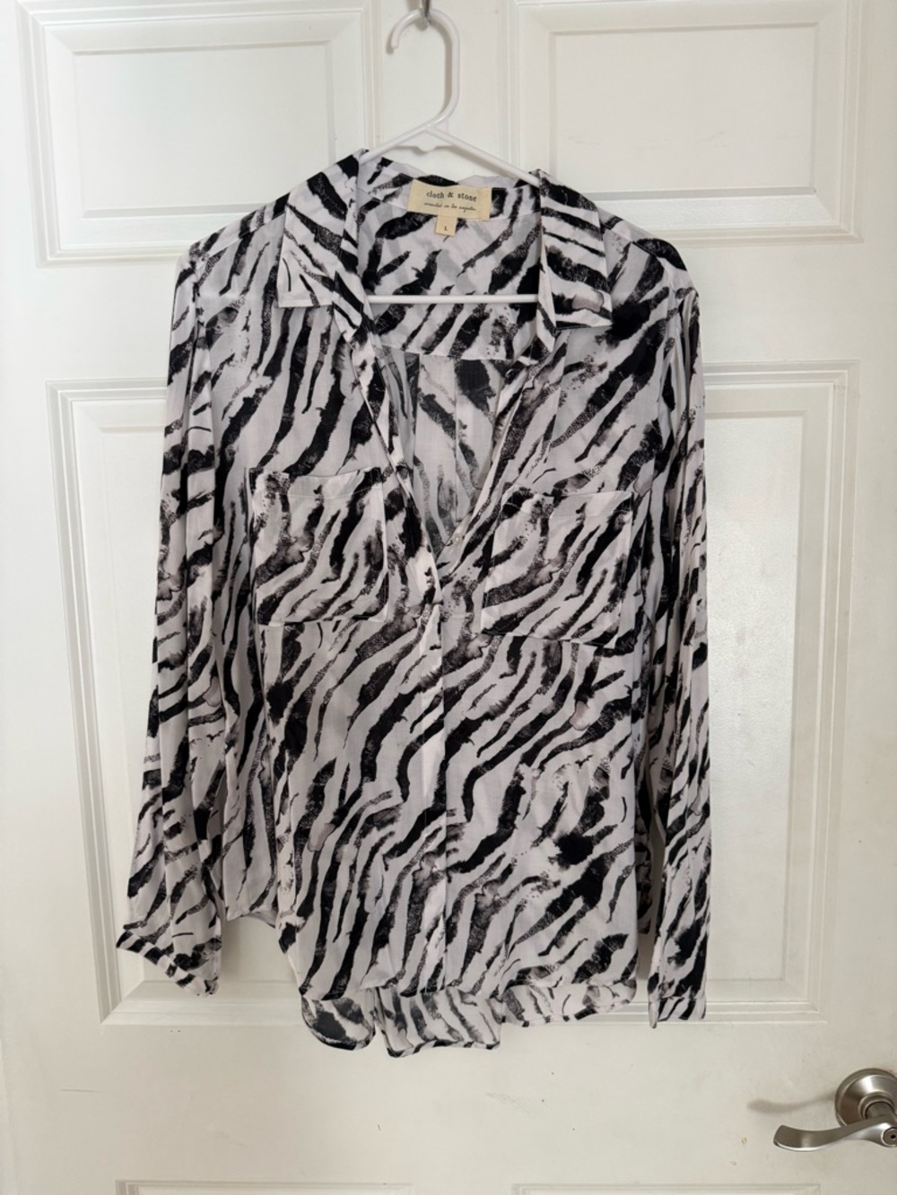 cloth & stone Black and White Zebra Stripe V-Neck Blouse
